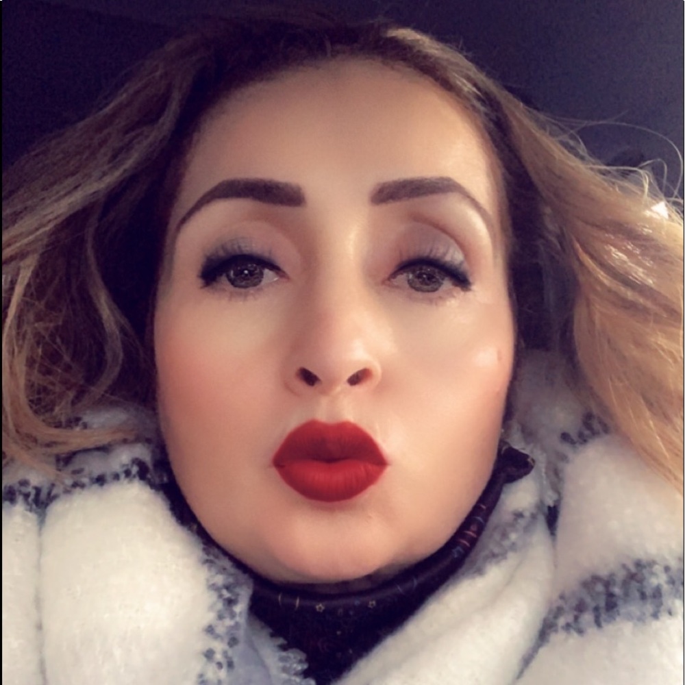 Meet your Posher, Jessica